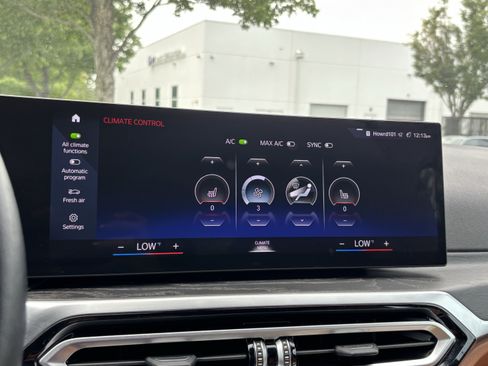 Used 2023 BMW i4 eDrive35 w/ Premium Package RWD image 29