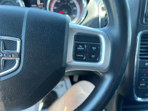 Used 2019 Dodge Grand Caravan GT FWD image 14