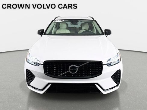 Used 2025 Volvo XC60 T8 Plus w/ Protection Package Premier AWD/4WD image 2