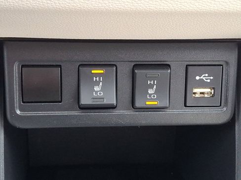 Certified 2022 Toyota Corolla Cross XLE w/ Convenience Package image 23