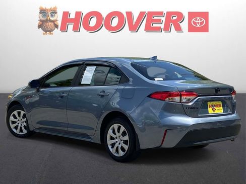 Used 2025 Toyota Corolla LE FWD image 5