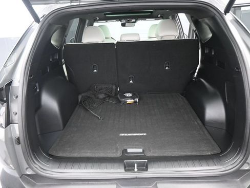 Used 2025 Hyundai Tucson Limited FWD image 8
