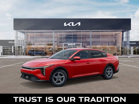 New 2025 Kia K4 LXS image 3