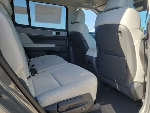 New 2026 Hyundai Santa Fe SE FWD image 17