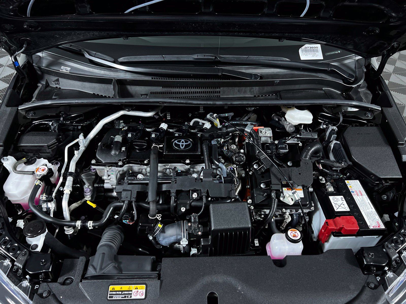 Used 2025 Toyota Corolla LE FWD image 9