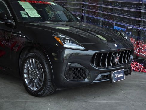 Used 2024 Maserati Grecale GT AWD/4WD image 2
