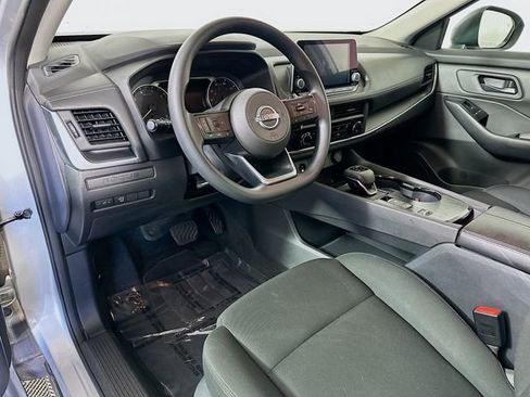Used 2024 Nissan Rogue S image 10