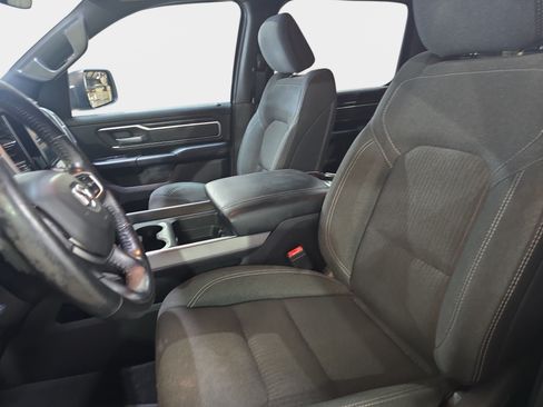 Used 2019 RAM 1500 Big Horn AWD/4WD image 12