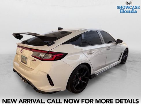 Used 2024 Honda Civic Type R image 5
