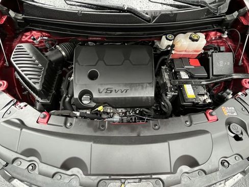 Used 2023 Chevrolet Traverse RS image 8