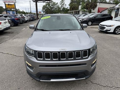 Used 2017 Jeep Compass Limited AWD/4WD image 2