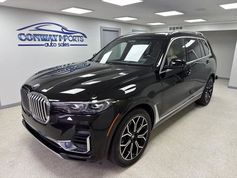 Used 2021 BMW X7 xDrive40i w/ Executive Package AWD/4WD image 2