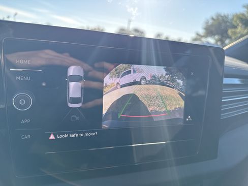 Used 2025 Volkswagen Jetta Sport image 20