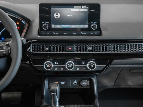 Used 2023 Honda Civic LX image 17