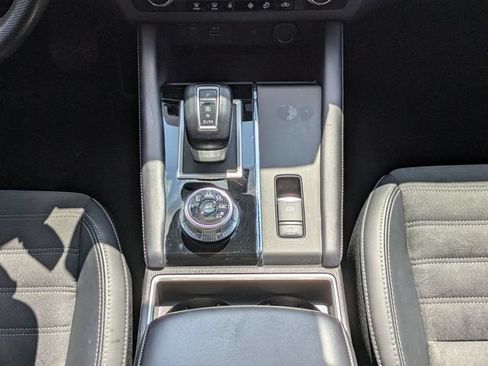 Used 2024 Mitsubishi Outlander SE FWD image 20