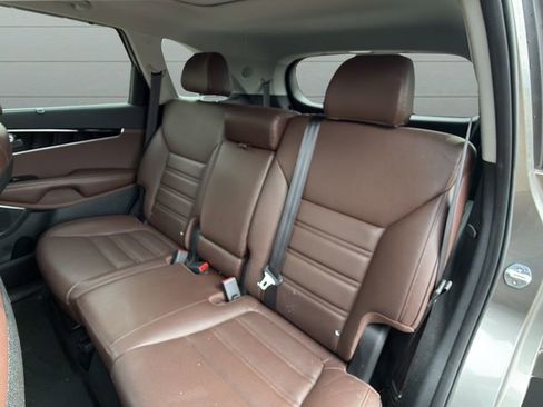 Used 2019 Kia Sorento SX AWD/4WD image 17