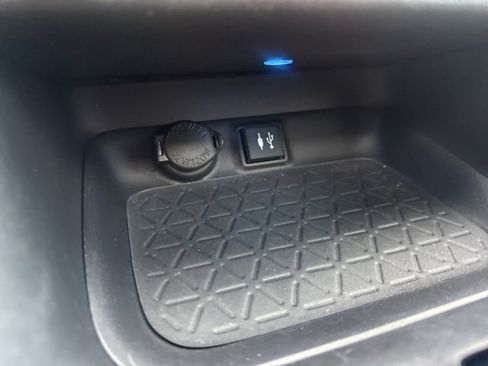 Used 2019 Toyota RAV4 XSE image 31