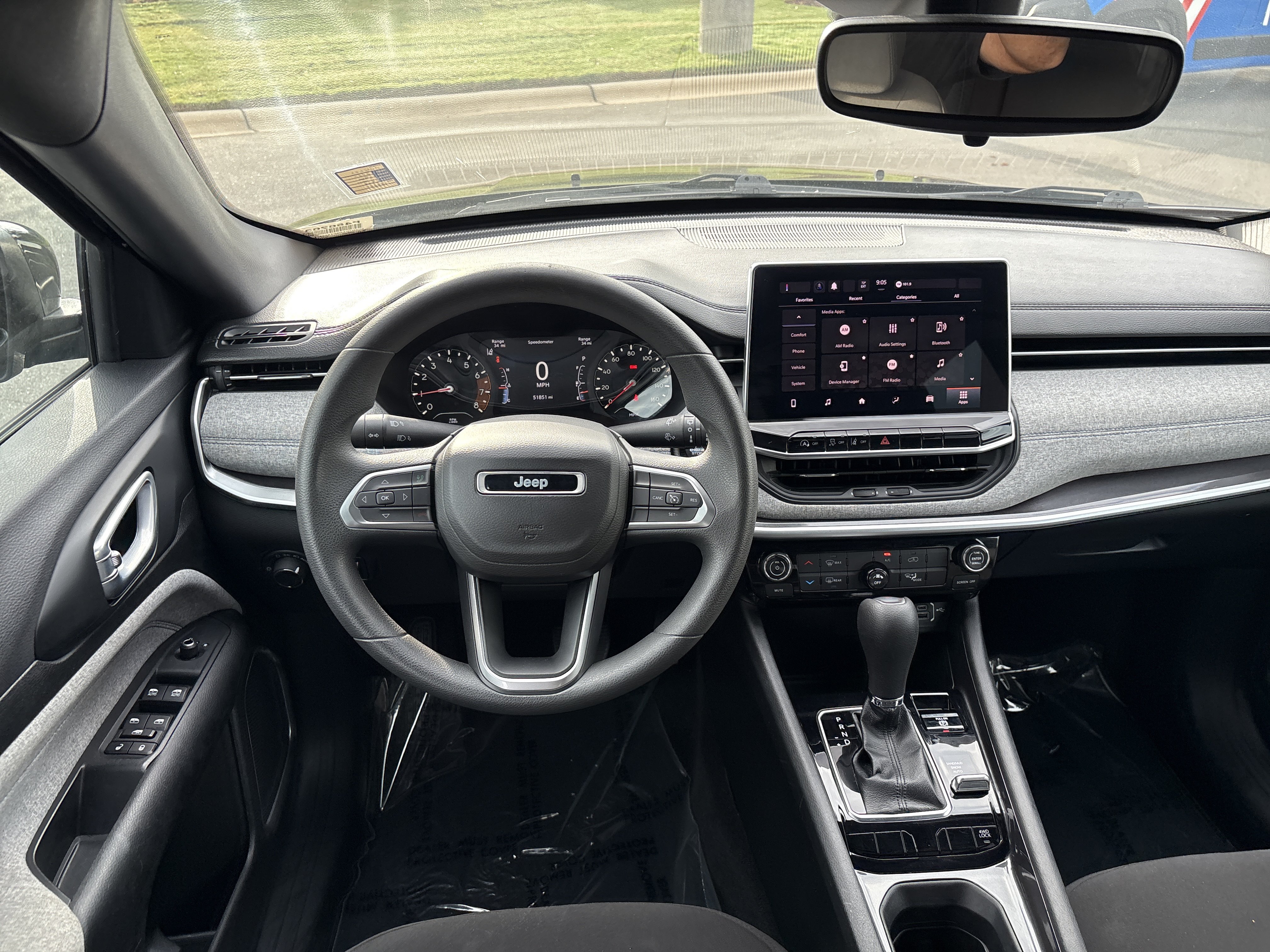 Used 2023 Jeep Compass Sport AWD/4WD image 19