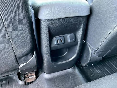 Used 2016 Chevrolet Colorado LT RWD image 11