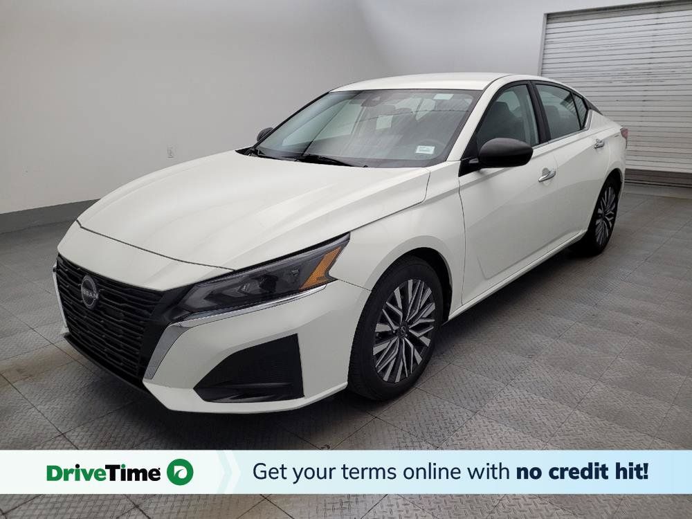 Used 2025 Nissan Altima 2.5 SV FWD image 1