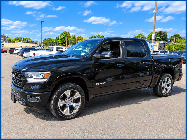 Used 2023 RAM 1500 Laramie AWD/4WD image 1