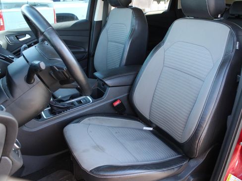Used 2018 Ford Escape SE w/ SE Sport Appearance Package AWD/4WD image 15