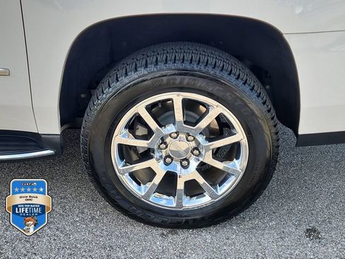 Certified 2020 GMC Yukon XL Denali AWD/4WD image 8