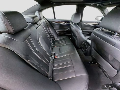 Used 2021 BMW 530i xDrive w/ Convenience Package AWD/4WD image 27