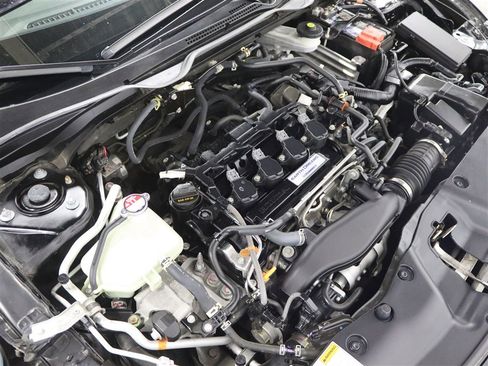 Used 2019 Honda Civic Touring image 37