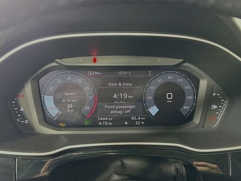 Certified 2025 Audi Q3 2.0T Premium Plus w/ Premium Plus Package image 16