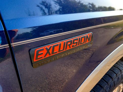 Used 2003 Ford Excursion Eddie Bauer image 17