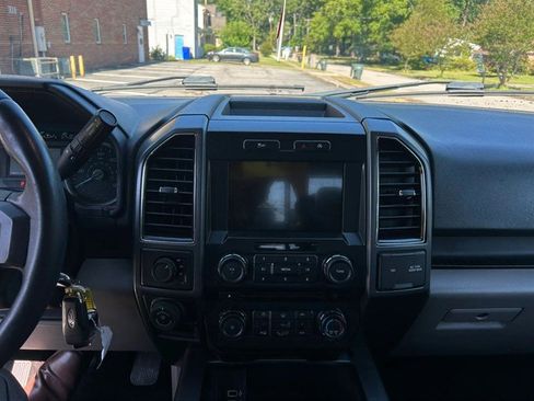 Used 2017 Ford F150 XLT w/ Equipment Group 302A Luxury AWD/4WD image 11