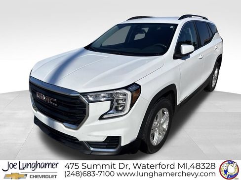Certified 2024 GMC Terrain SLE w/ Driver Convenience Package FWD image 8