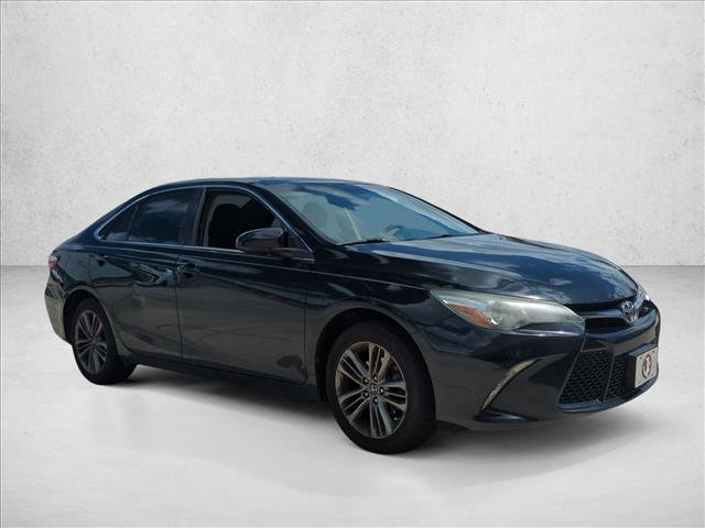 Used 2017 Toyota Camry SE FWD image 2