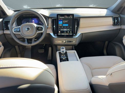 New 2026 Volvo XC90 B5 Plus w/ Protection Package image 17