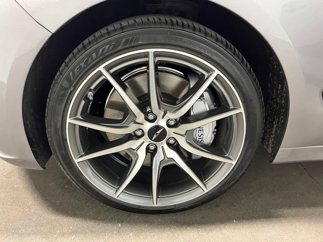 Used 2025 Genesis G70 2.5T RWD image 29
