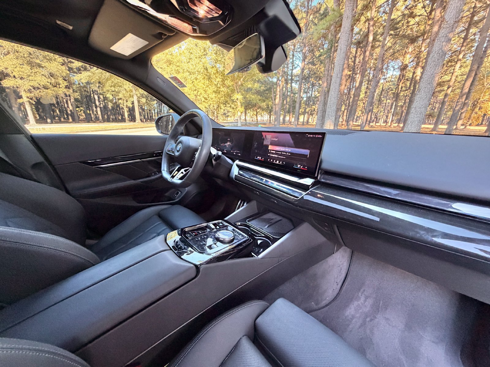 Used 2024 BMW i5 eDrive40i w/ M Sport Package RWD image 19