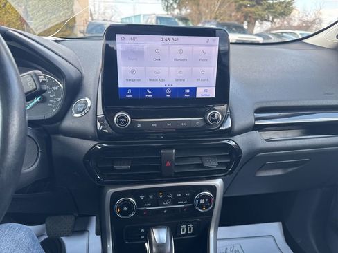 Used 2020 Ford EcoSport Titanium image 5