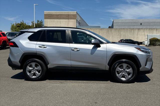 Certified 2023 Toyota RAV4 LE AWD/4WD image 6