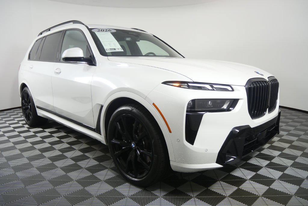 Used 2026 BMW X7 xDrive40i AWD/4WD image 2