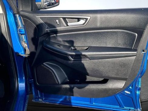 Used 2021 Ford Edge SEL image 27