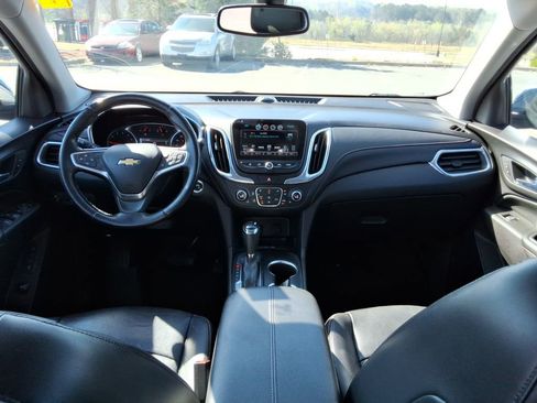 Used 2018 Chevrolet Equinox Premier image 21