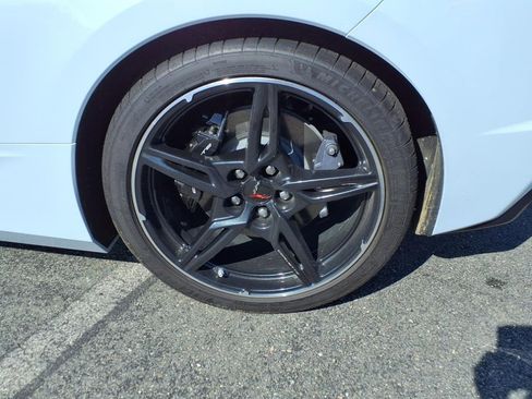 Used 2024 Chevrolet Corvette Stingray Premium Conv w/ 3LT image 9