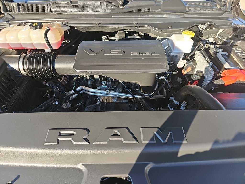 Used 2022 RAM 1500 Big Horn AWD/4WD image 36