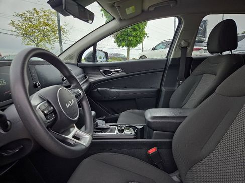 Used 2024 Kia Sportage LX AWD/4WD image 34