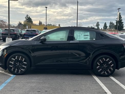 New 2026 Nissan Leaf Platinum+ w/ Cargo Package (Platinum+) image 7