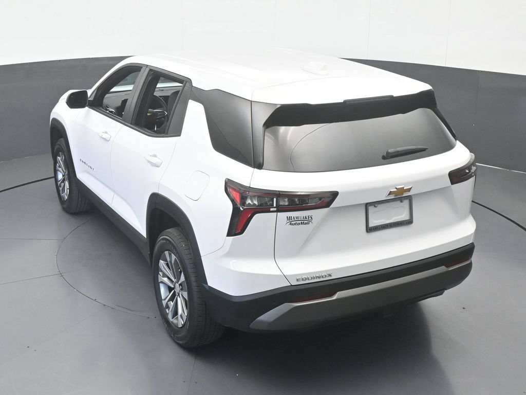 Used 2026 Chevrolet Equinox LT FWD image 45