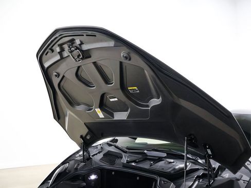 Used 2025 Lamborghini Revuelto image 56