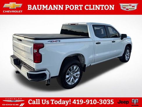 Used 2020 Chevrolet Silverado 1500 Custom w/ Custom Value Package AWD/4WD image 7