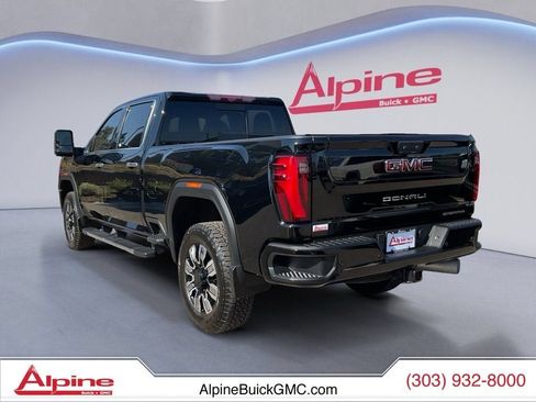 Used 2024 GMC Sierra 2500 Denali w/ Denali Reserve Package AWD/4WD image 3